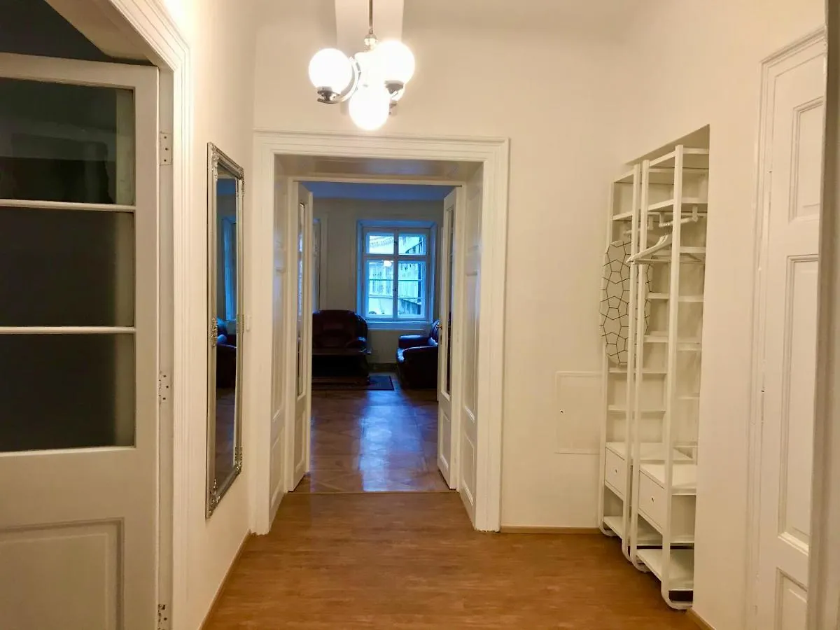 Kristian'S Old Town Sq. Apartments Prague