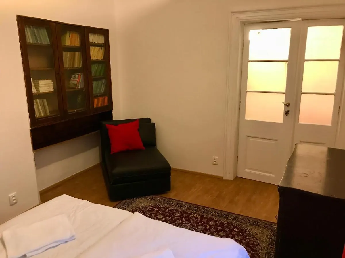 Kristian'S Old Town Sq. Apartments Prague Czech Republic